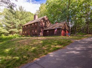 15 Hart Rd, Lynnfield, MA 01940