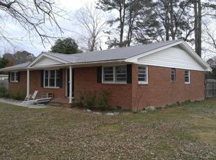 115 Denton Ave, Clinton, NC 28328