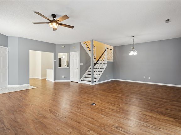 4th image of 1628 Willow Cv #1