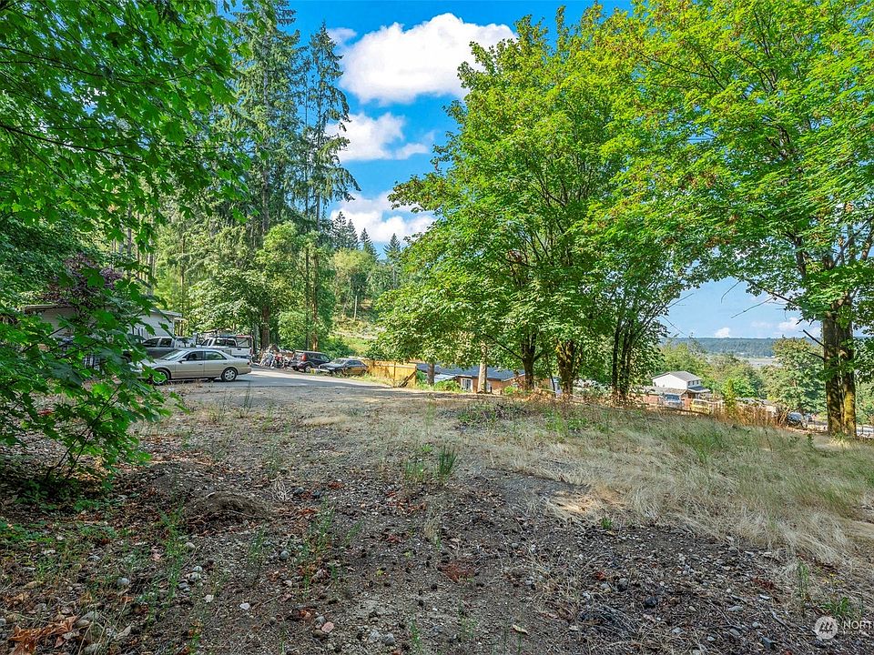 1st image of 190 NE Byerly Drive
