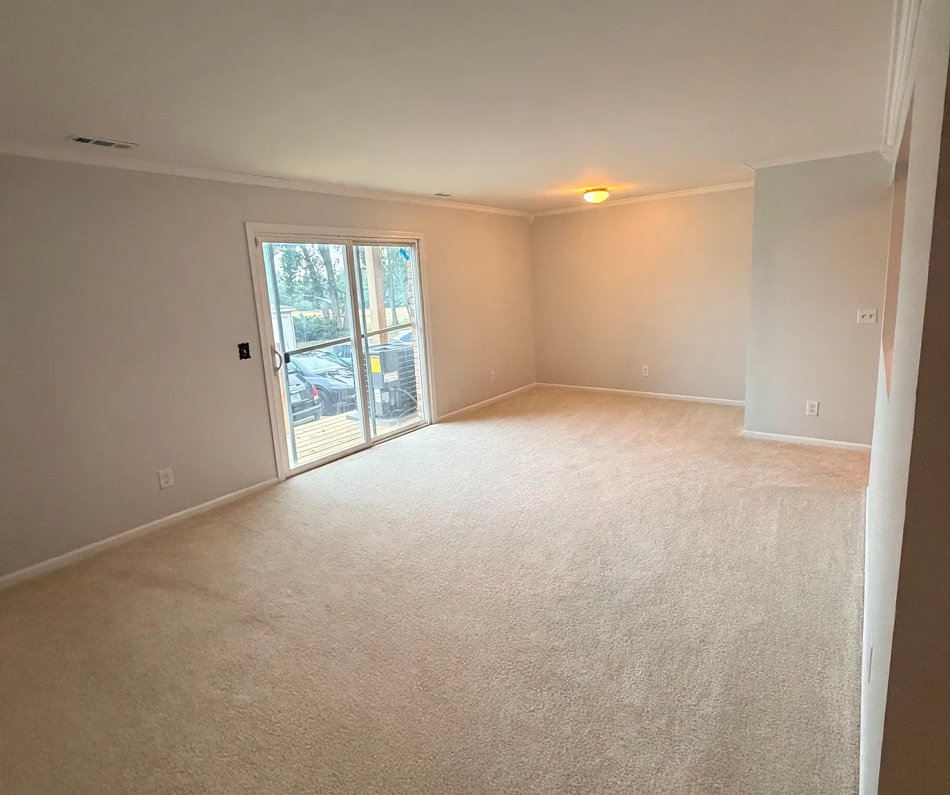 2 bed, 952 sqft, $1,825 — Photo 2