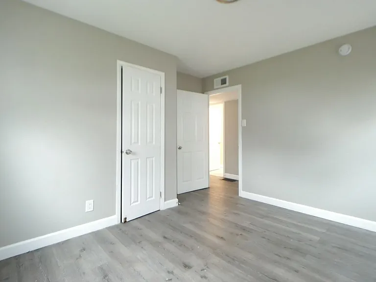 4089 Polk St — Photo 5