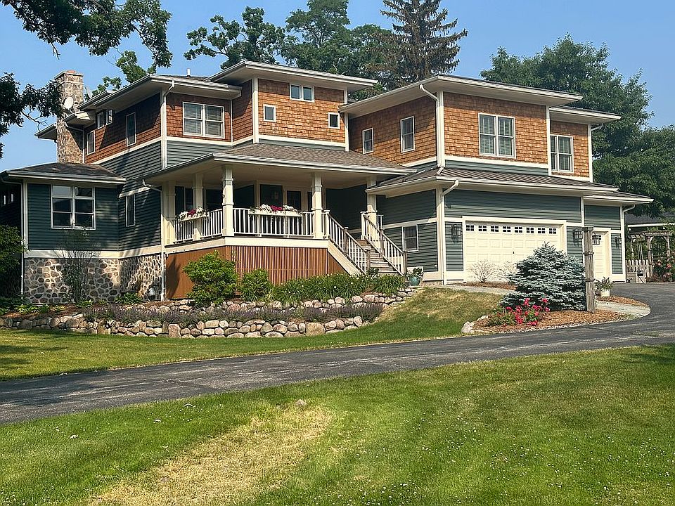 1st image of 3706 N Hickory Ln