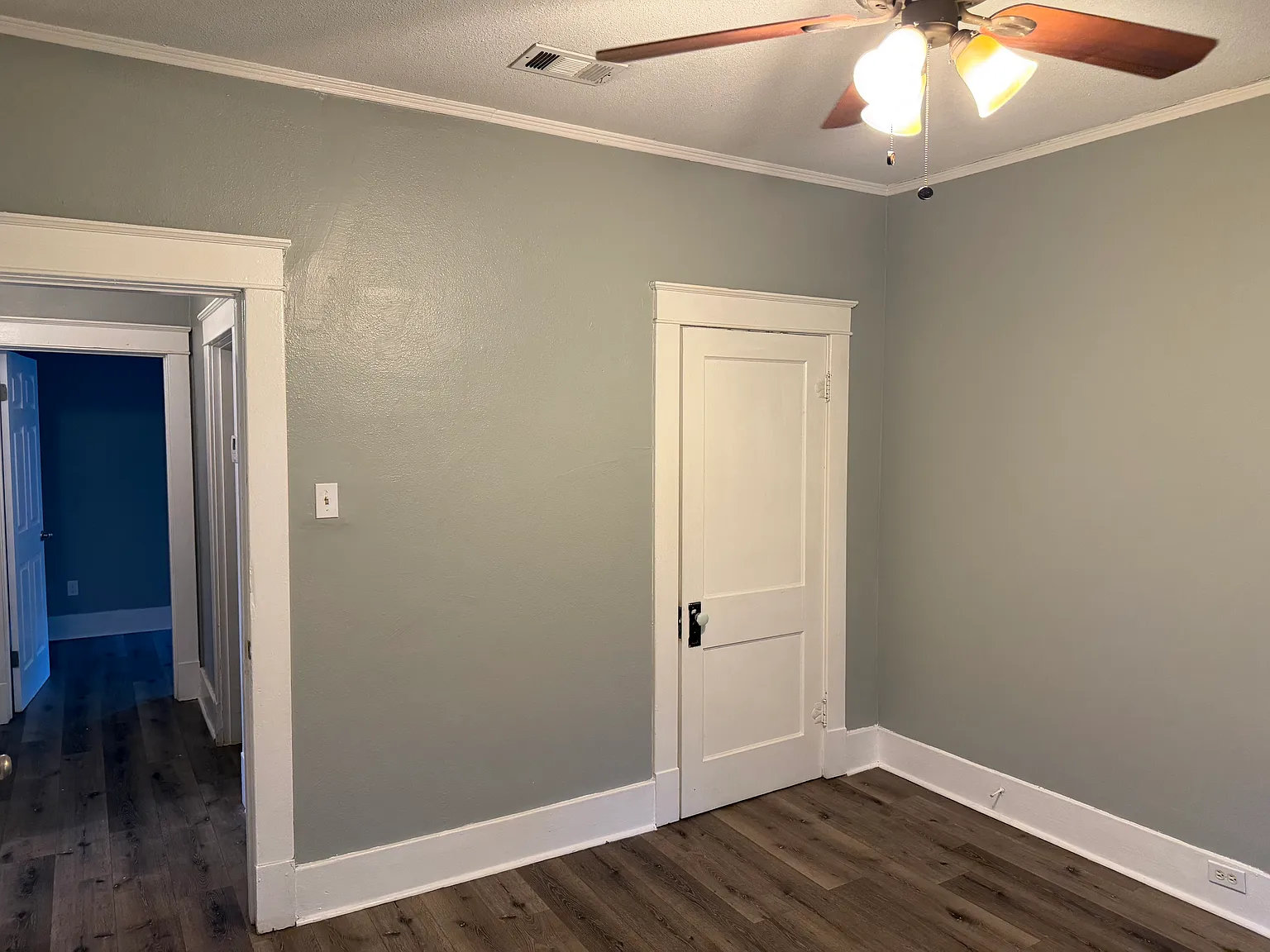 3 bed, 1155 sqft, $1,250 — Photo 3