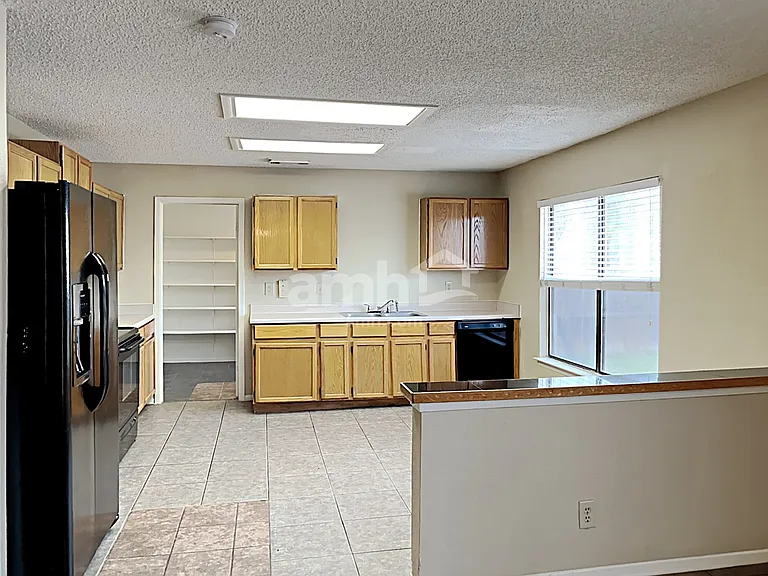 6678 Snow Meadow Dr — Photo 3