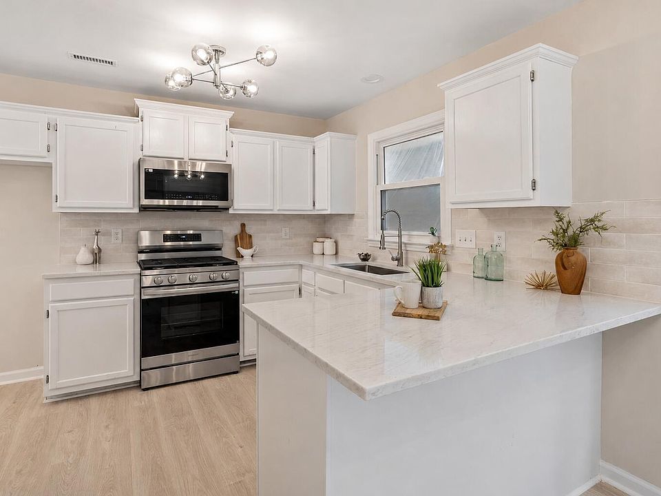 1st image of 1414 Ravensthorpe Dr
