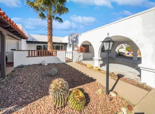 31 N Las Yucas, Green Valley, AZ 85614