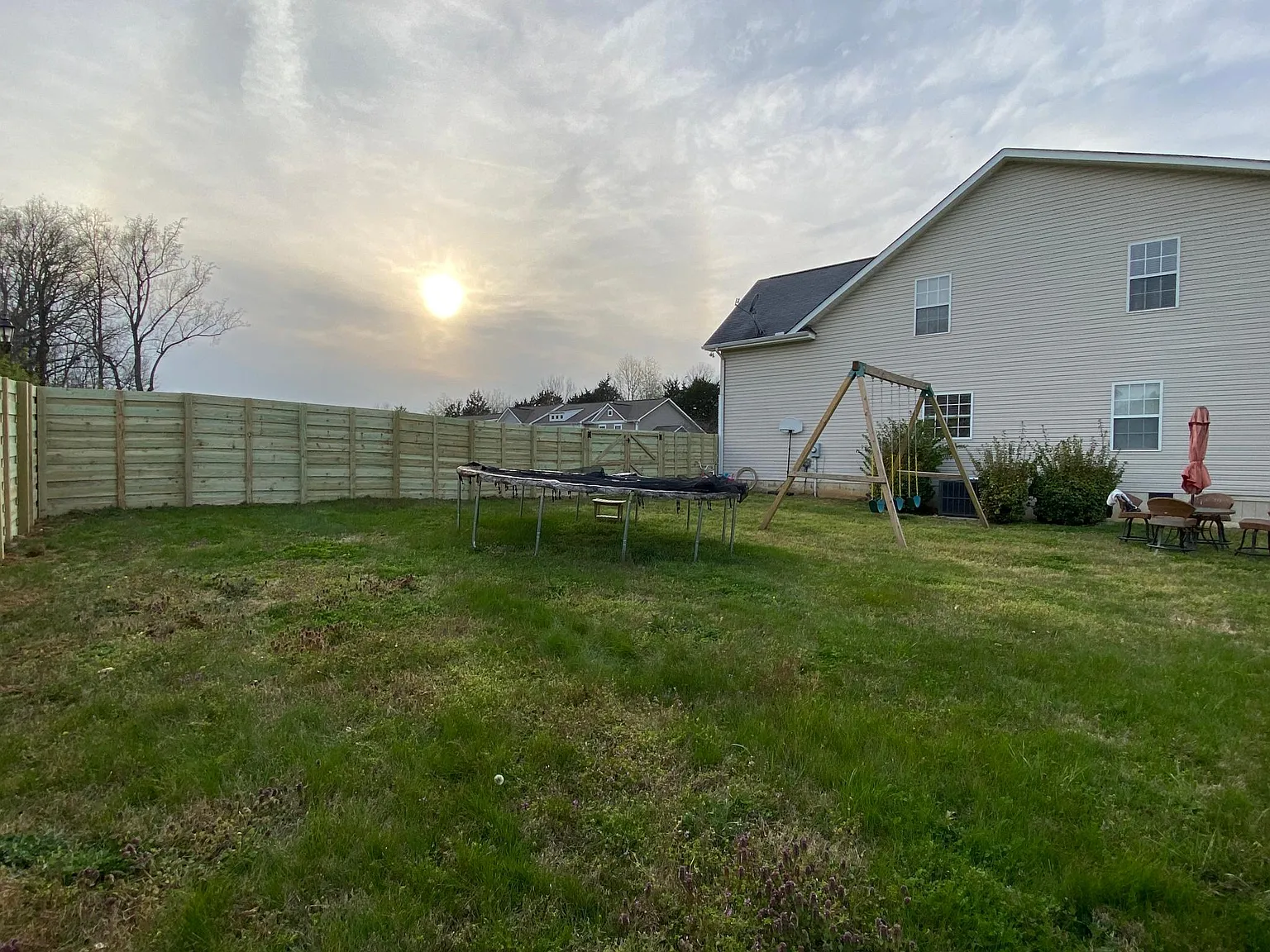 4 bed, 2.5 bath, 1971 sqft, $2,700 — Photo 3