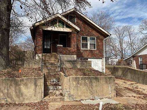 1st image of 4245 Ravenwood Ave