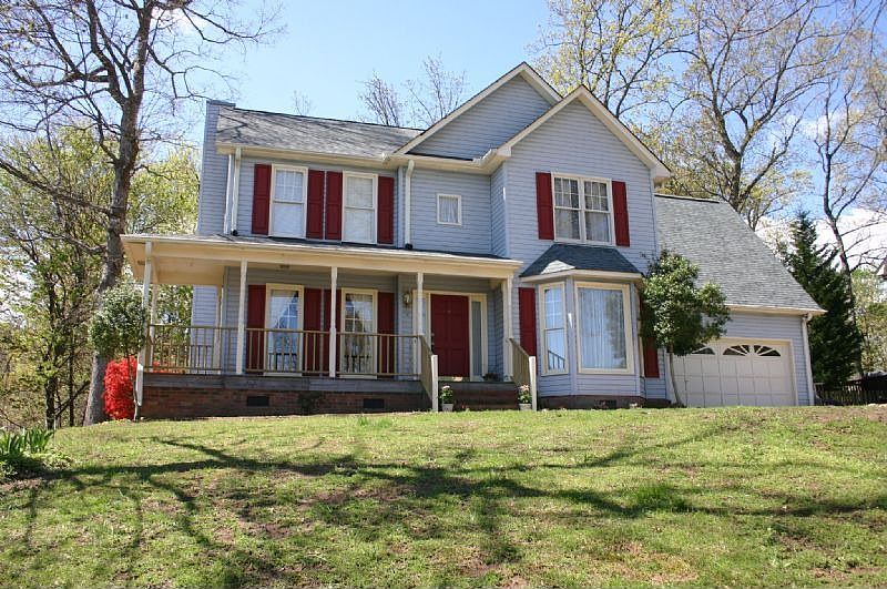1st image of 106 Wolf Creek Ct