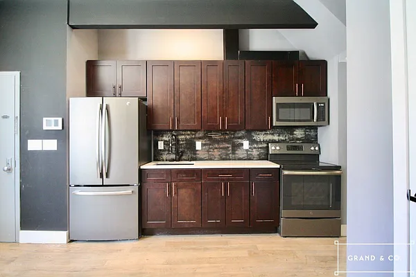 Rented by Grand & Co. | media 4