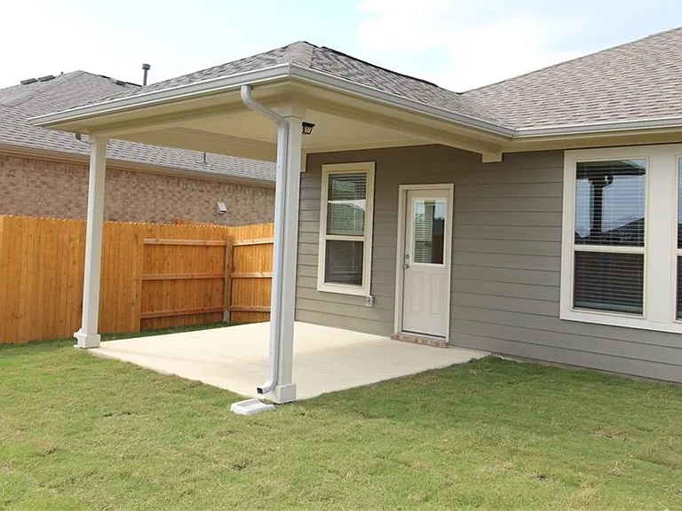 120 Peruvian Ln — Photo 36