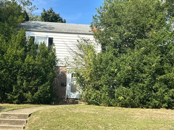 100 Supreme Court Dr, Mineola, NY 11501