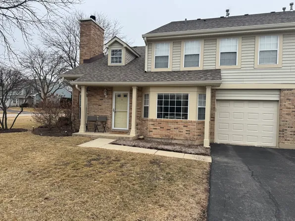 3033 Anton Cir, Aurora, IL 60504