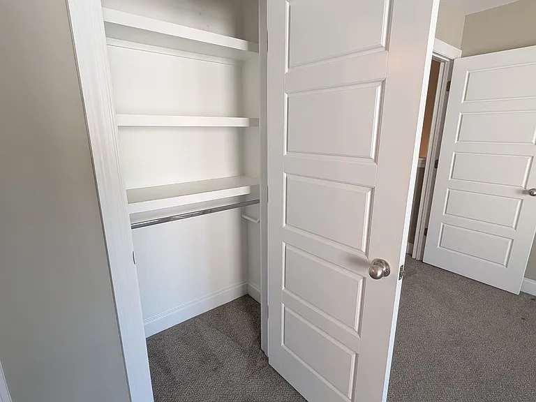 555 Gresham Ln #4A — Photo 10