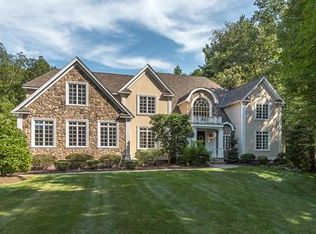 25 High Meadow Rd, Wrentham, MA 02093
