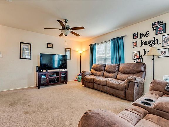 4th image of 12201 Prairie Glen Ct