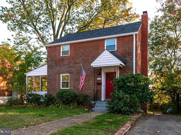 4814 Arlington Blvd, Arlington, VA 22204