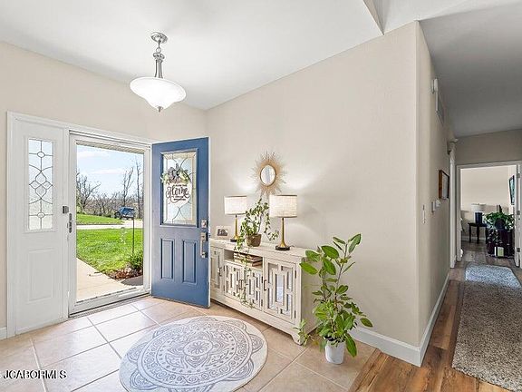3rd image of 1904 Grand Point Ct