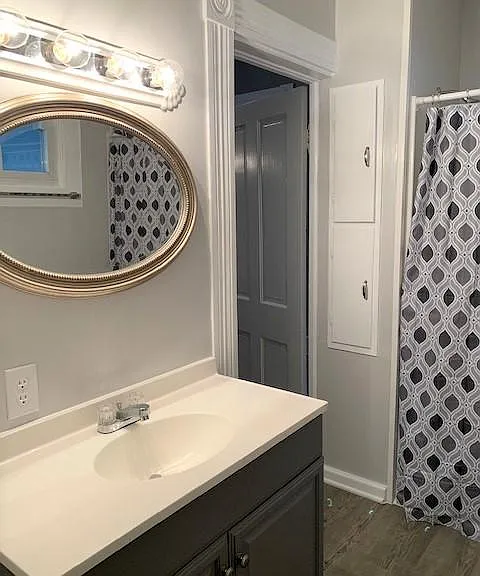 Full Bath