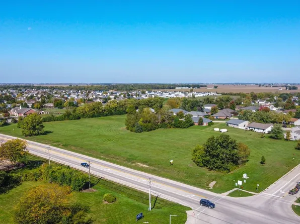 2 W Route 6, Morris, IL 60450