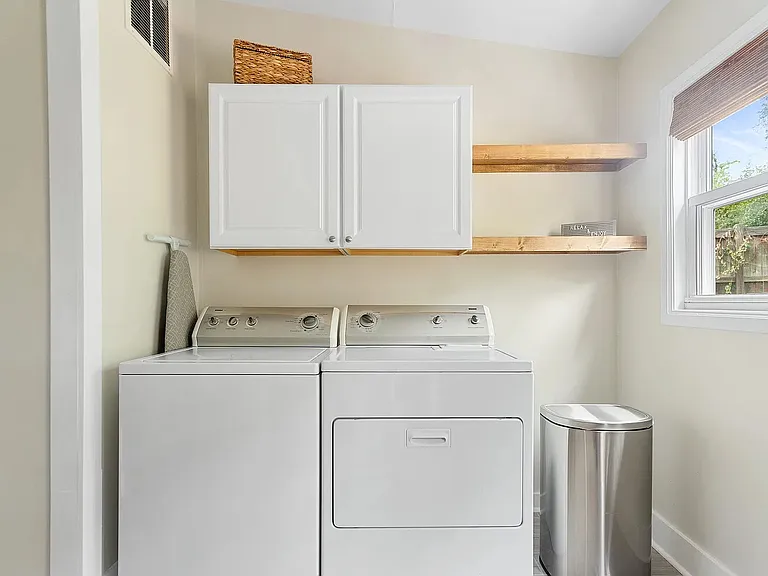 4624 Oakwood Ave #A — Photo 12