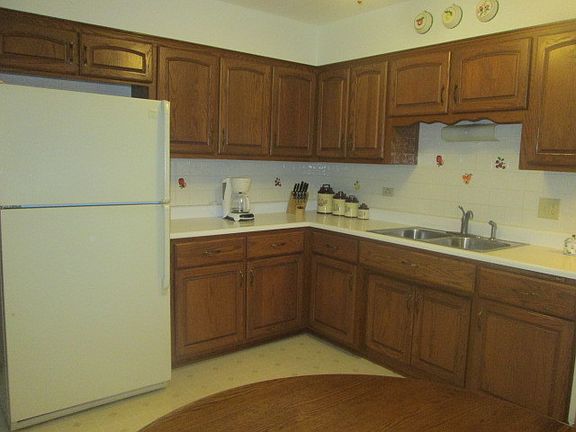 3rd image of 25046 S Woodland Dr