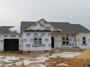 27 Cam Cir, Kenly, NC 27542