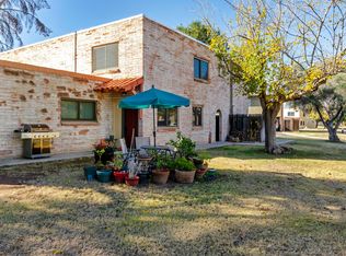 6610 E Calle La Paz, Tucson, AZ 85715