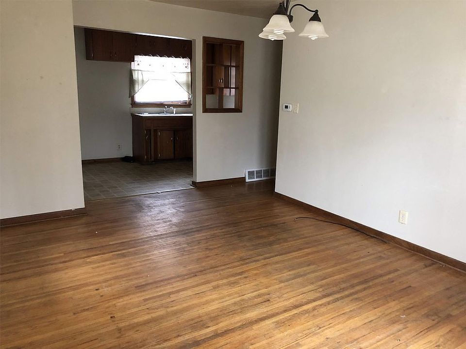 2nd image of 643 Boston Ave
