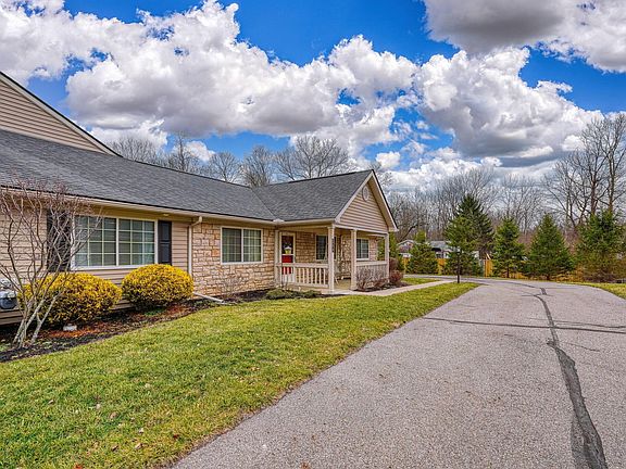 5th image of 264 Wildwood Ct
