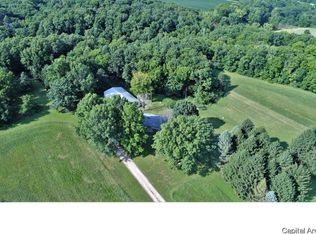 12118 Price St, Petersburg, IL 62675