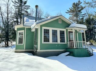 68 Riverside Dr, Saranac Lake, NY 12983