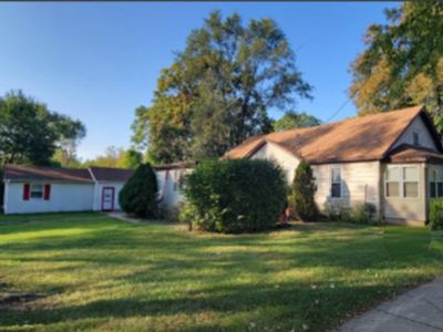 327 S State St, Lockport, IL, 60441