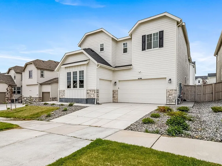 16596 Dry Camp Dr — Photo 2