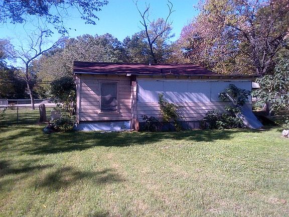 5th image of 854 E Laramie Ln