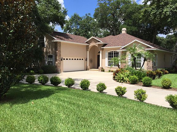 3rd image of 405 Citrus Wood Ln