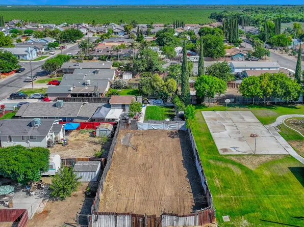 Amelia St, Patterson, CA 95363