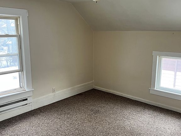 5th image of 2211 18th St SW