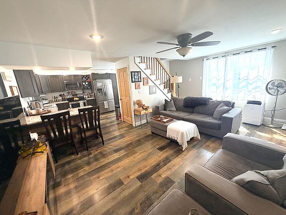 2nd image of 30 Lynde St