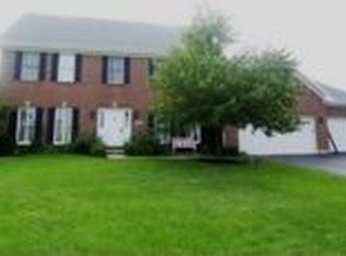 200 Fairview Ct, Geneva, IL 60134