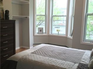 2150 49th St, Astoria, NY 11105