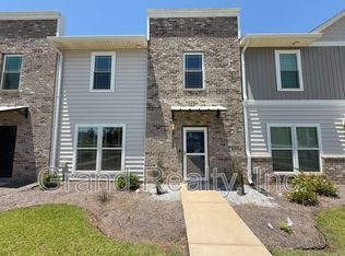 5033 Peach Dr, Pace, FL 32571