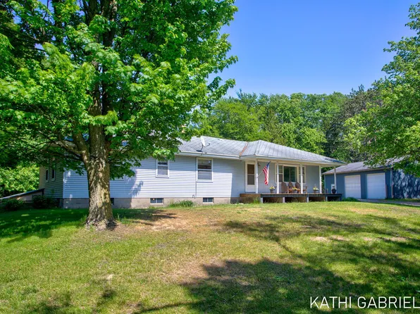 12484 W Olive Rd, Grand Haven, MI 49417