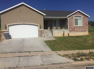 201 Ridge Ln, Evanston, WY 82930