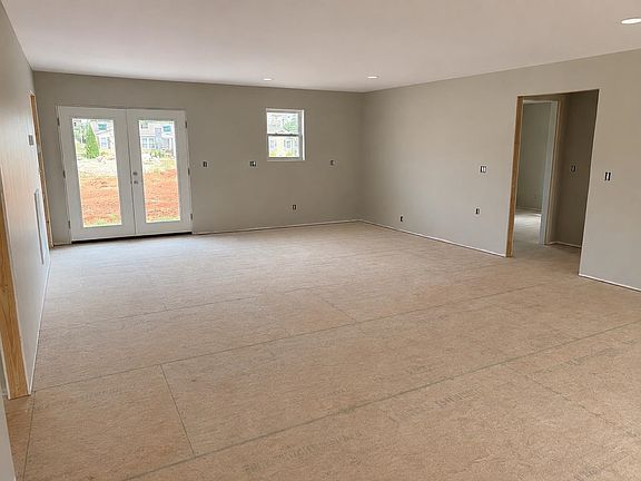 2nd image of 207 N 9th St