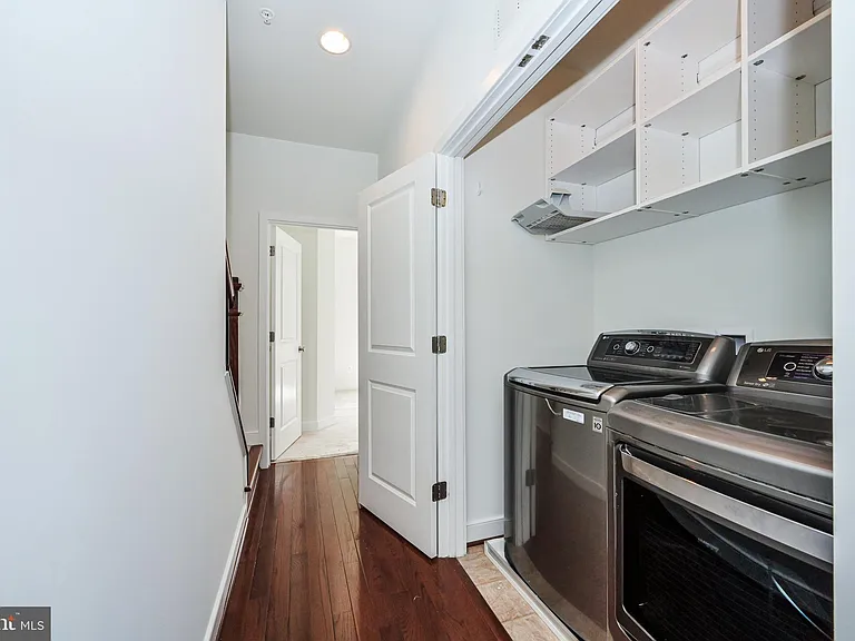 8337 Looking Glass Way — Photo 31