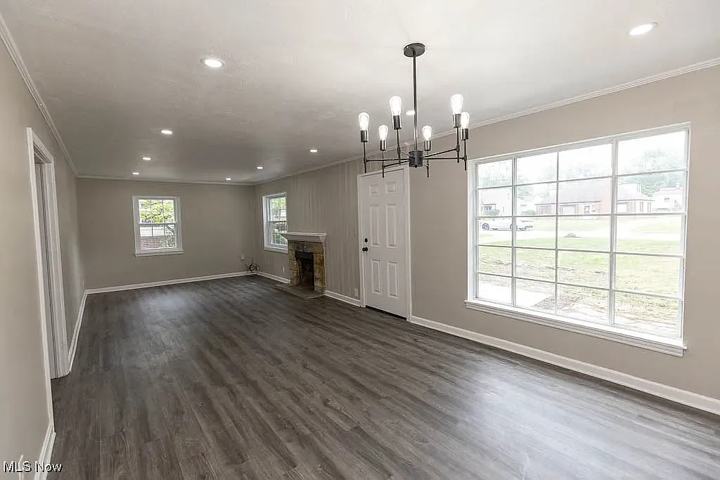 3 bed, 1953 sqft, $1,895 — Photo 4