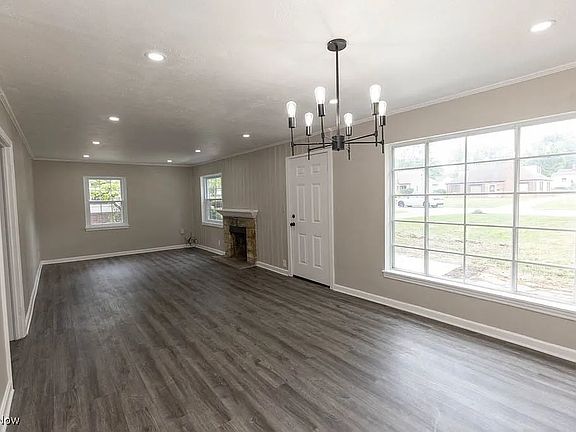 4th image of 3987 Lancaster Rd