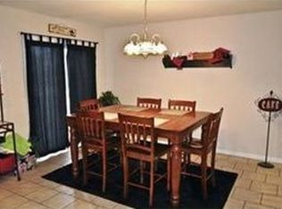 236 S Melrose Ln, Tonganoxie, KS 66086